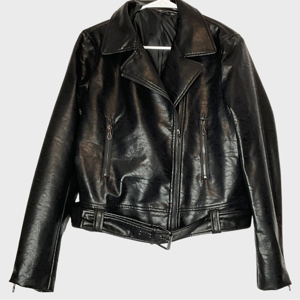 Tahari Black Motorcycle Jacket With Belt. Like New No Size Tag. Probably Size: M